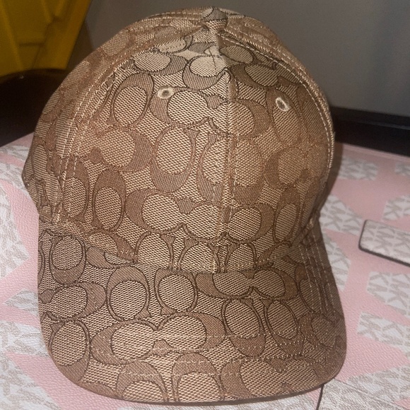 COACH HAT - Picture 1 of 4